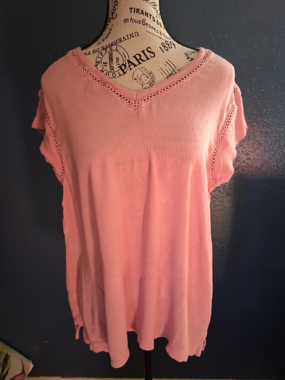Buffalo David Bitton Lightweight Pink V-Neck Crochet-Trim Tunic